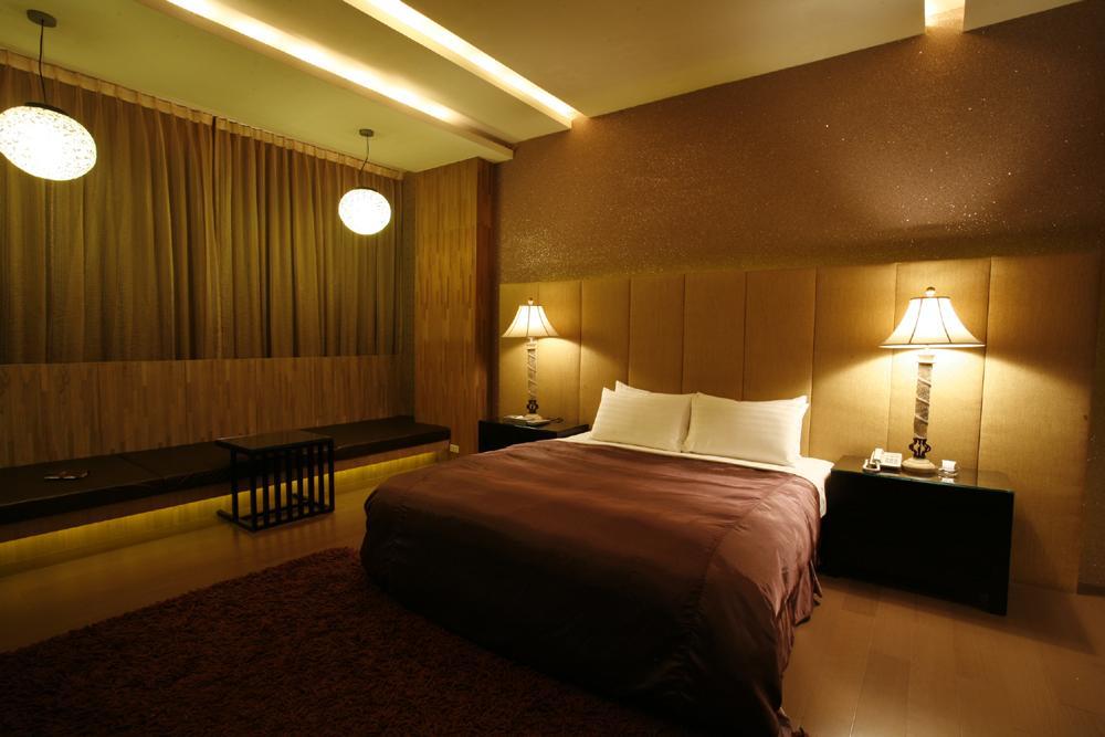 تايتشونغ Chateau Boutique Motel المظهر الخارجي الصورة